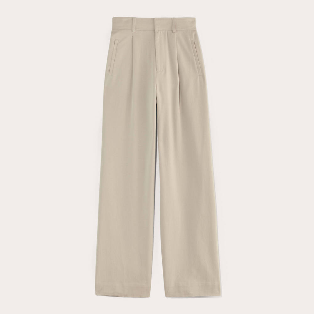 Everlane Women's Draper Pleated Pant in Buttersmooth in Sandstone, Size 14